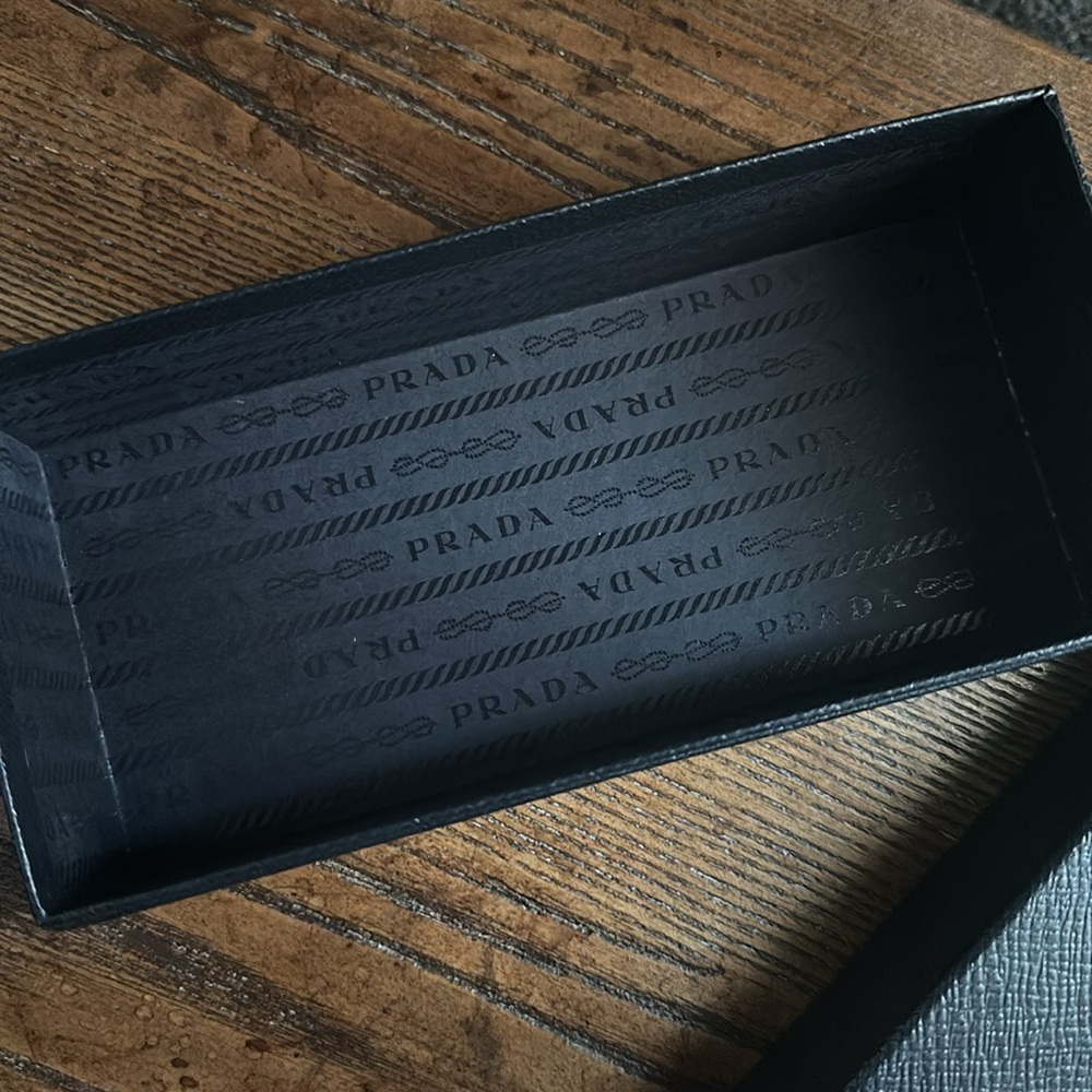 NIB PRADA GLASSES CASE - Picture 8 of 10
